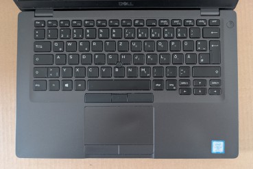 Preview: Notebook Dell Latitude 5401 - i7-9850H - 16 GB (24/32 GB) - Bestand Nr. 01 - geprüft + gebraucht Preview: Notebook Dell Latitude 5401 - i7-9850H - 16 GB (24/32 GB) - Bestand Nr. 01 - geprüft + gebraucht